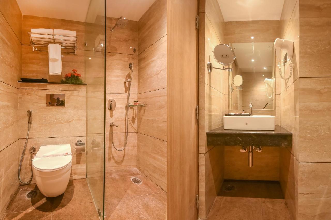 Emerald Clarks Inn Suites Mysore Exteriör bild