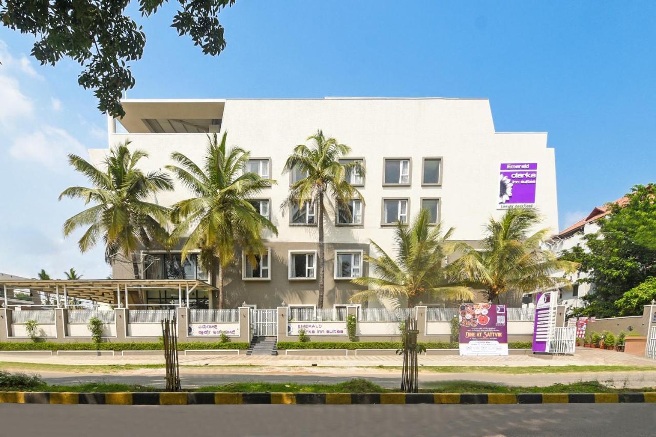 Emerald Clarks Inn Suites Mysore Exteriör bild