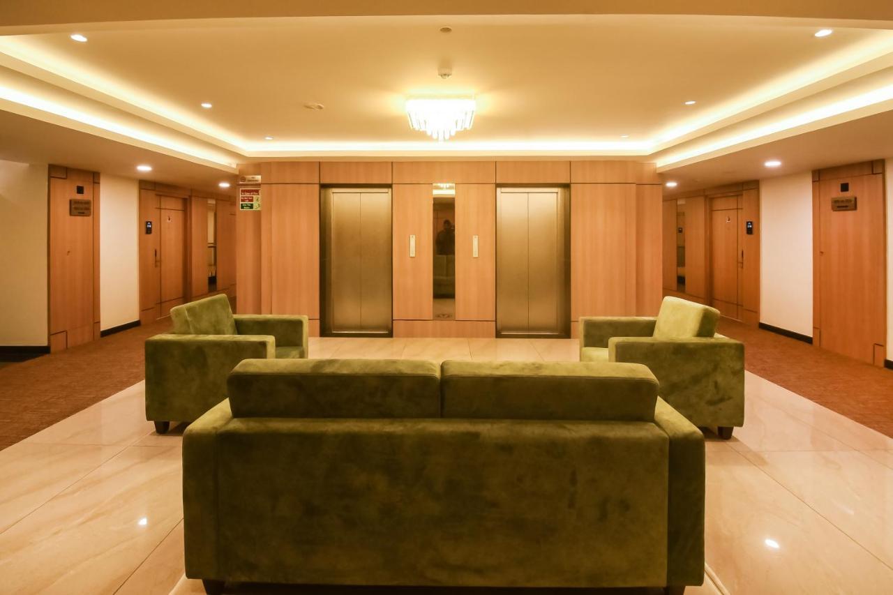 Emerald Clarks Inn Suites Mysore Exteriör bild